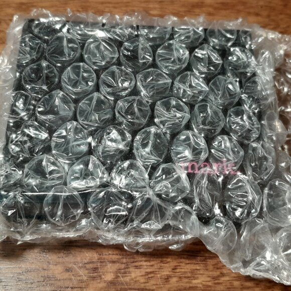 Mark Color Swing Compact: Six Eyeshadows! - Picture 7 of 8